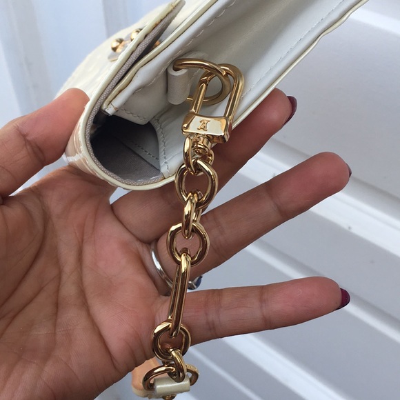 Authentic Louis Vuitton Pochette - Picture 15 of 16